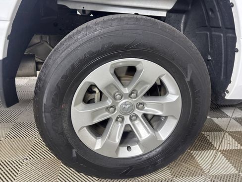 Used 2024 RAM 1500 Laramie AWD/4WD image 36