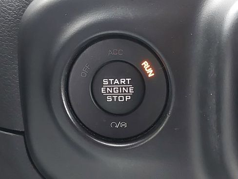 Used 2022 Jeep Wrangler Unlimited Sport image 24