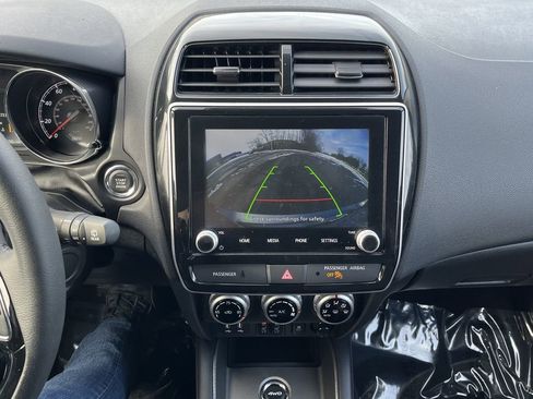 Used 2025 Mitsubishi Outlander Sport AWD image 14