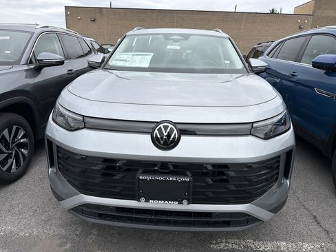 New 2026 Volkswagen Tiguan SE AWD/4WD image 3