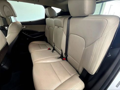 Used 2017 Hyundai Santa Fe Sport image 32