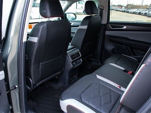 New 2026 Volkswagen Atlas Peak Edition image 26