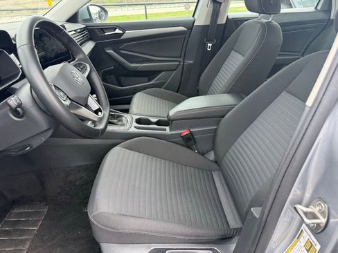 Used 2025 Volkswagen Jetta S FWD image 10