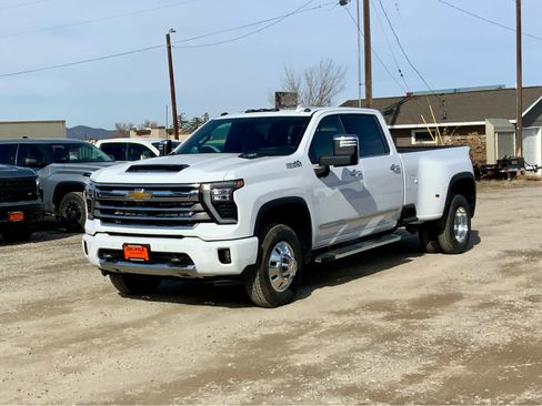 New 2026 Chevrolet Silverado 3500 High Country w/ Technology Package image 1