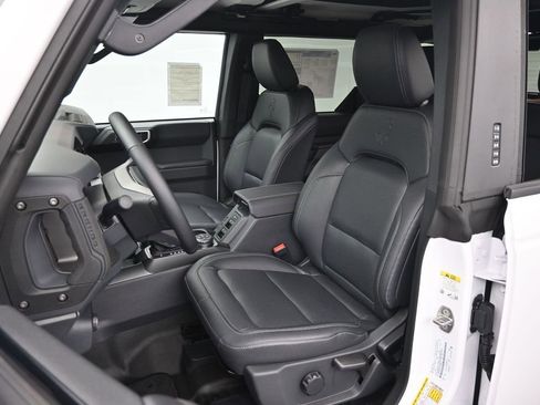 New 2026 Ford Bronco Badlands AWD/4WD image 14