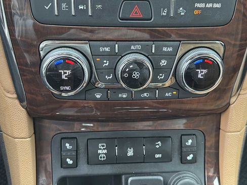 Used 2015 Buick Enclave Leather FWD image 5