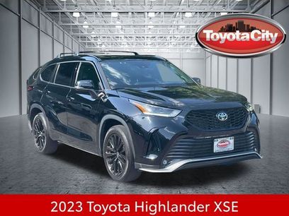 Used 2023 Toyota Highlander XSE