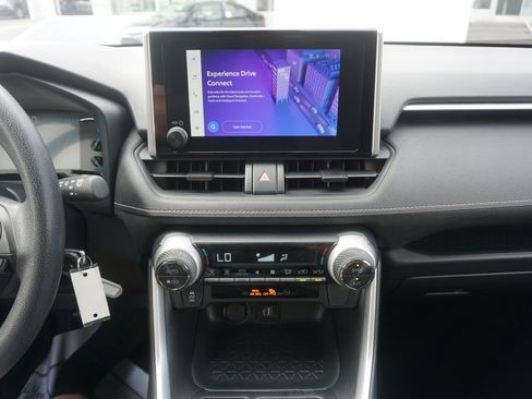 Certified 2025 Toyota RAV4 LE AWD/4WD image 9