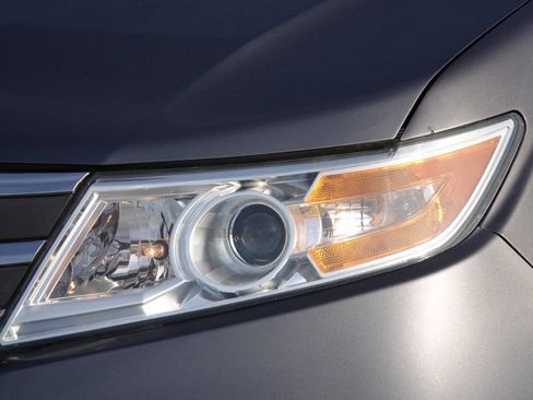Used 2011 Honda Odyssey EX-L image 37