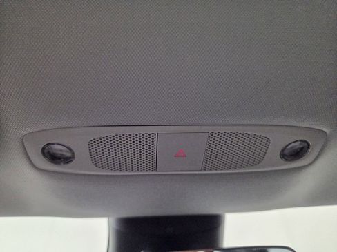 Used 2023 Tesla Model 3 Standard Range image 15