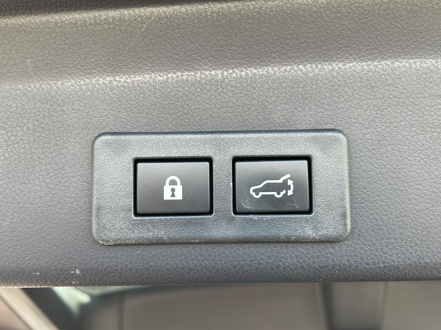 Used 2024 Subaru Ascent Touring AWD/4WD image 34