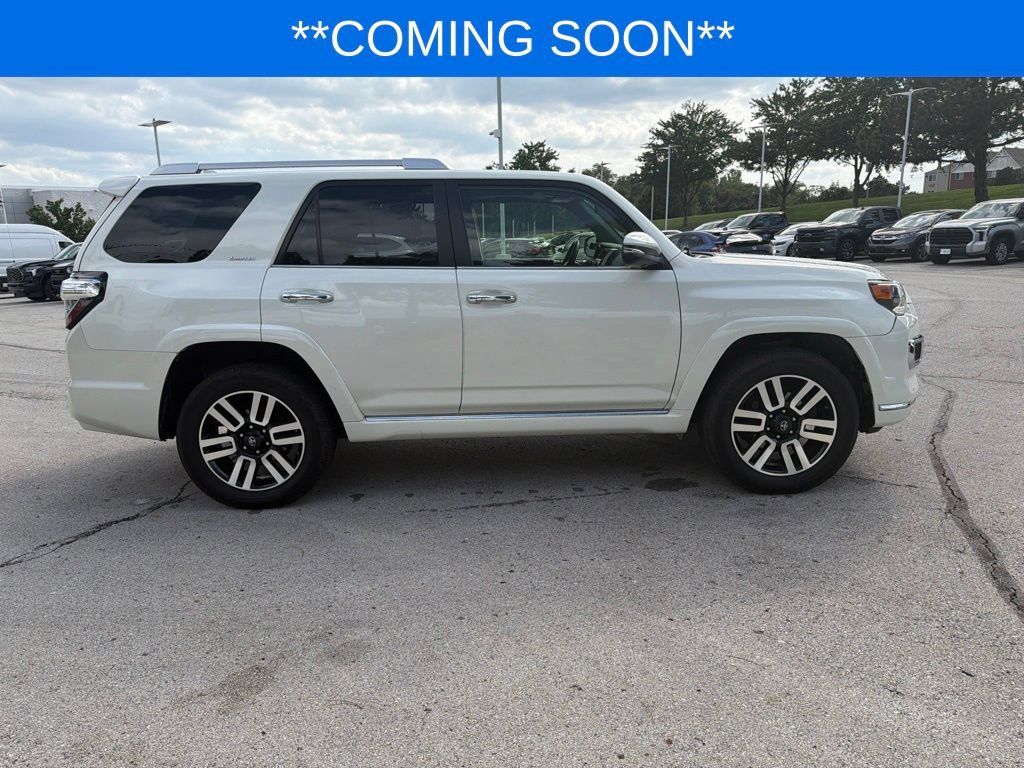 Used 2019 Toyota 4Runner Limited AWD/4WD image 5