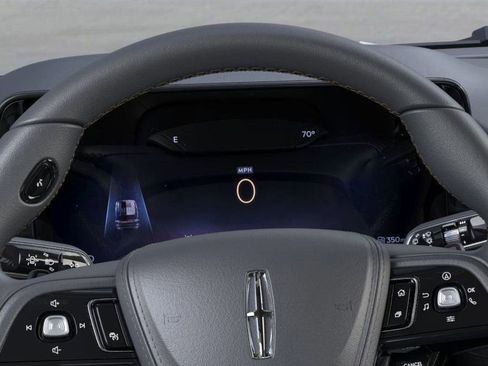 New 2026 Lincoln Aviator AWD image 13