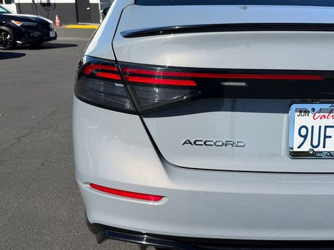 Used 2025 Honda Accord Sport image 11