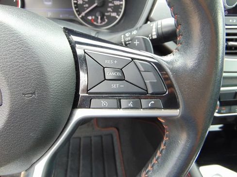 Used 2024 Nissan Altima 2.5 SR FWD image 17