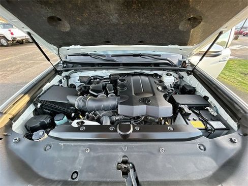 Used 2022 Toyota 4Runner Limited image 30