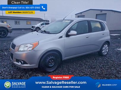 Used 2010 Chevrolet Aveo5 LT w/ LPO, Bodyside Molding Package