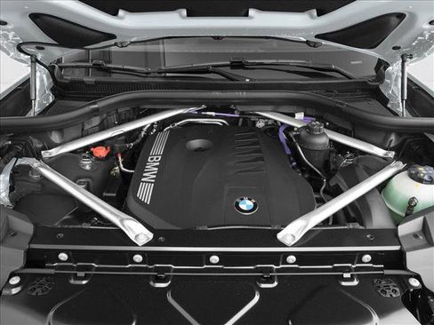 New 2026 BMW X7 M60i AWD/4WD image 8