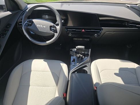 Used 2025 Kia Niro EX image 21