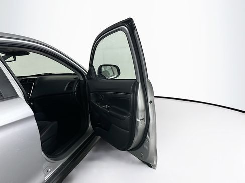 Used 2024 Mitsubishi Outlander Sport AWD image 29