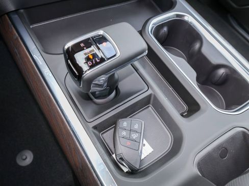 New 2026 GMC Sierra 1500 SLT image 21