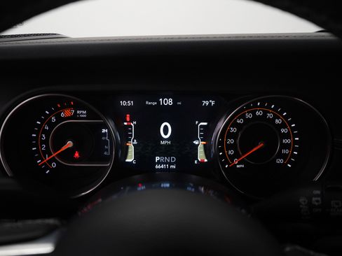 Used 2021 Jeep Wrangler Unlimited Sahara w/ Uconnect 4C Nav & Sound Group AWD/4WD image 28