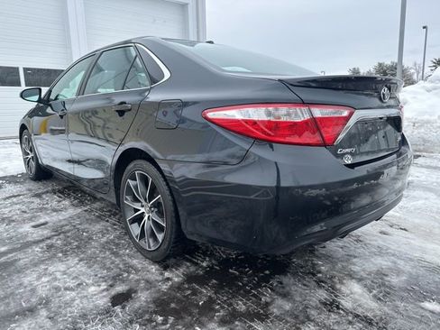 Used 2016 Toyota Camry XSE w/ Moonroof Package image 3
