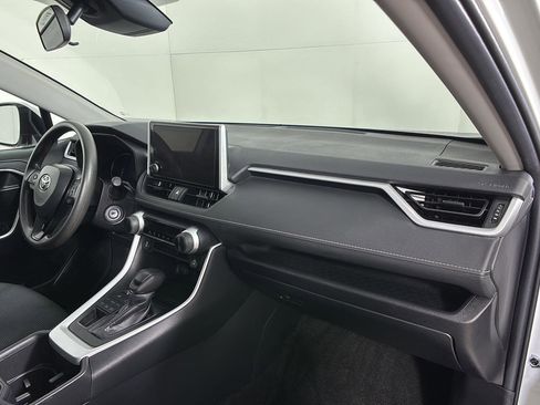 Used 2024 Toyota RAV4 LE image 17