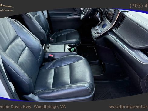 Used 2016 Toyota Sienna SE Premium image 36