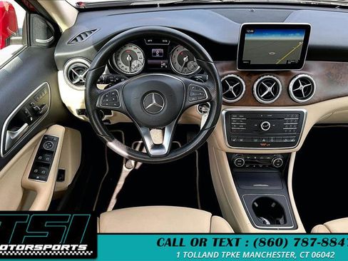 Used 2016 Mercedes-Benz GLA 250 4MATIC image 5