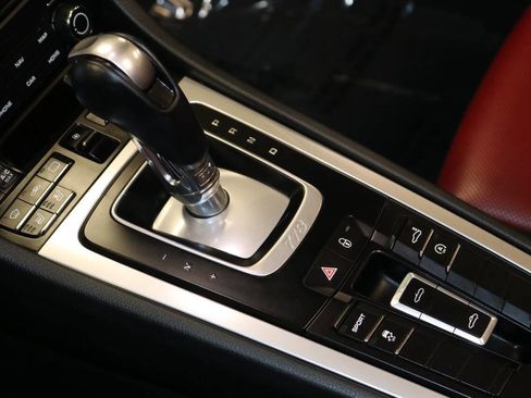 Used 2018 Porsche 718 Boxster RWD image 59