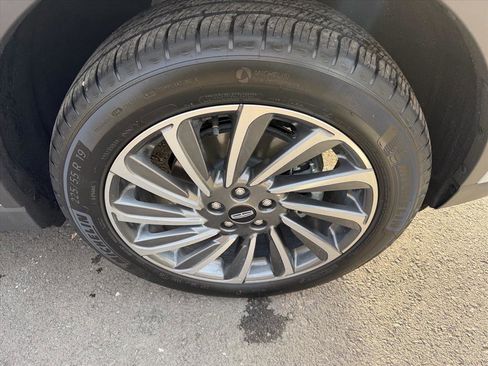 New 2026 Lincoln Corsair Reserve image 9