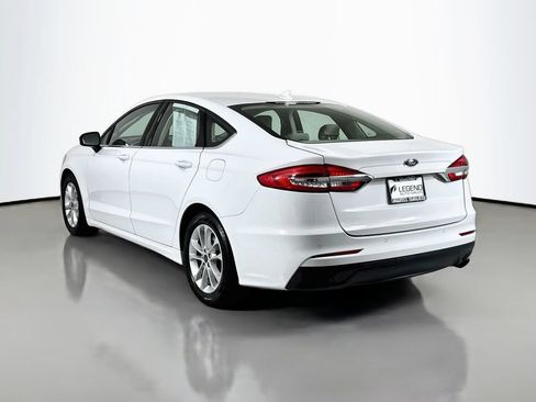 Used 2019 Ford Fusion SE FWD image 7