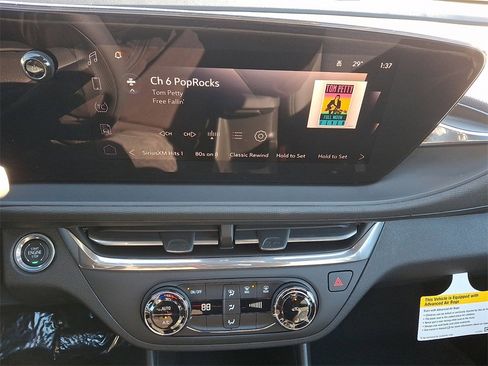 New 2026 Buick Envista Preferred w/ Advanced Safety Package image 9