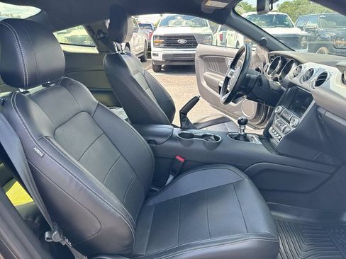 Used 2018 Ford Mustang GT Premium RWD image 21