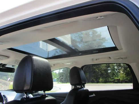 Used 2013 Ford Escape Titanium w/ Parking Technology Pkg FWD image 14