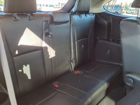 Used 2022 Toyota Highlander XLE image 22