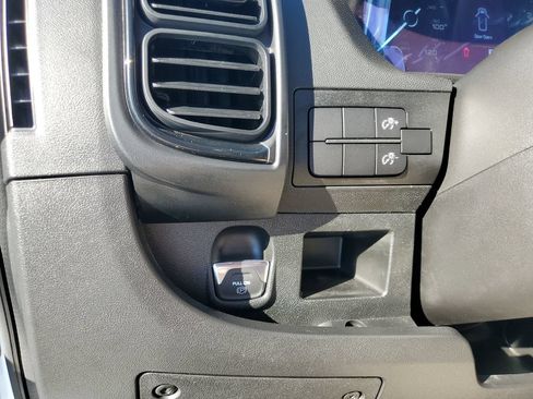 New 2026 RAM ProMaster 3500 w/ Crew Van Package FWD image 26
