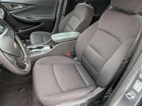 Used 2025 Chevrolet Malibu LT FWD image 14