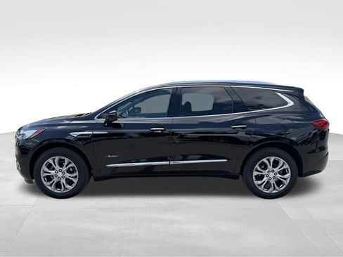 Used 2021 Buick Enclave Avenir w/ Avenir Technology Package FWD image 8