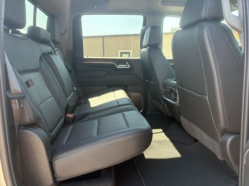 Used 2026 GMC Sierra 3500 Denali w/ Denali Reserve Package AWD/4WD image 10
