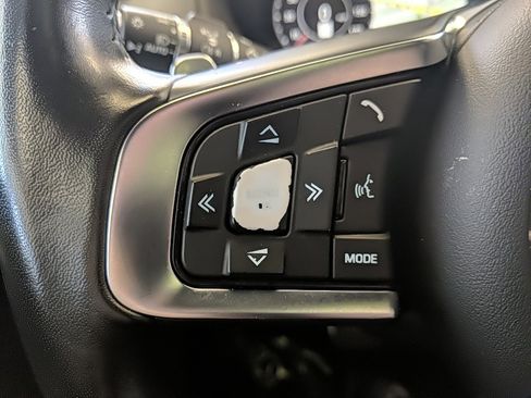 Used 2020 Jaguar F-PACE Checkered Flag image 16