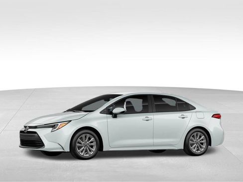 New 2026 Toyota Corolla LE FWD image 5