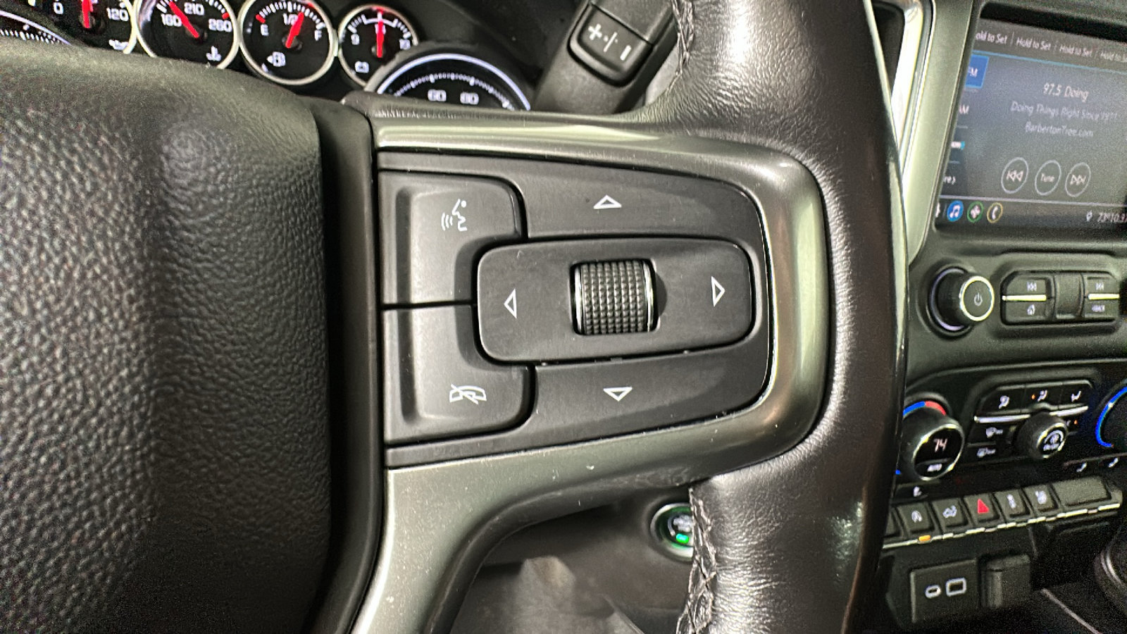 Used 2022 Chevrolet Silverado 1500 RST AWD/4WD image 20