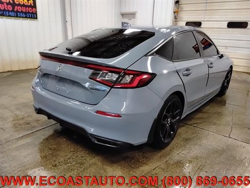 Used 2024 Honda Civic Sport image 3