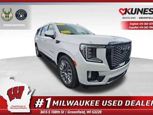Used 2023 GMC Yukon XL Denali Ultimate w/ LPO, Floor Liner Package AWD/4WD image 1