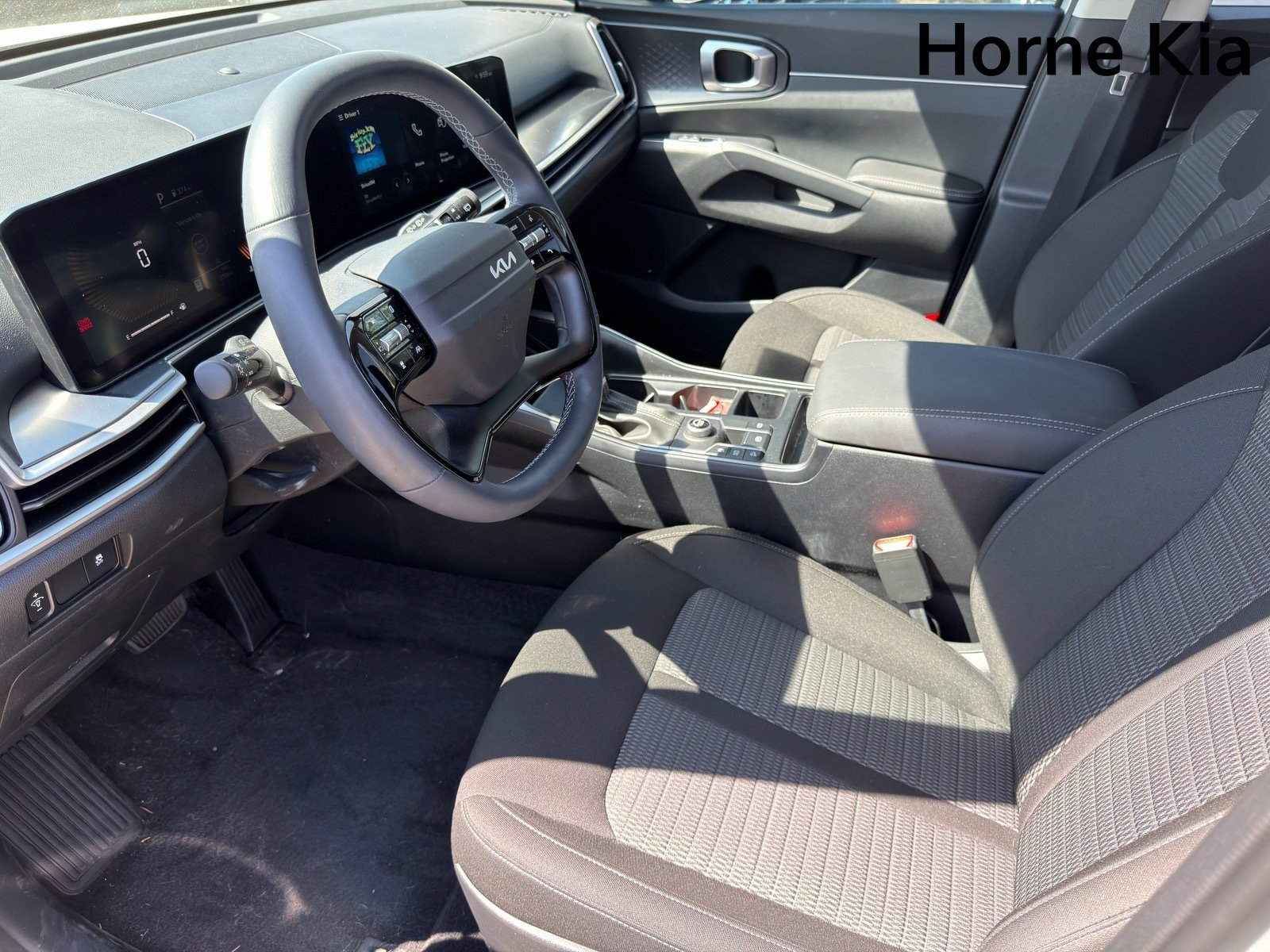 New 2026 Kia Sorento LX FWD image 9