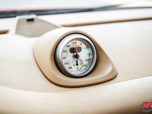 Used 2011 Porsche 911 Carrera 4S image 16