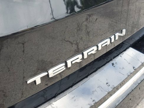 Used 2022 GMC Terrain Denali w/ LPO, Floor Liner Package AWD/4WD image 6