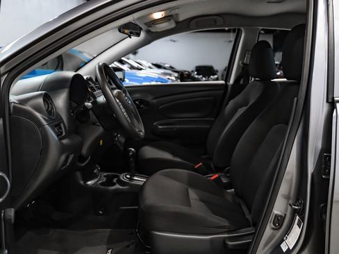 Used 2019 Nissan Versa S Plus FWD image 3